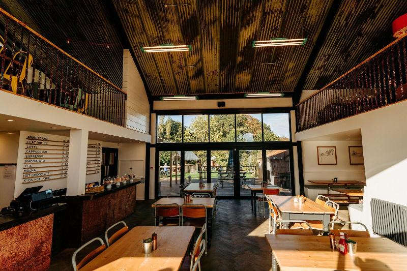Creeksea Place Barns - Restoran