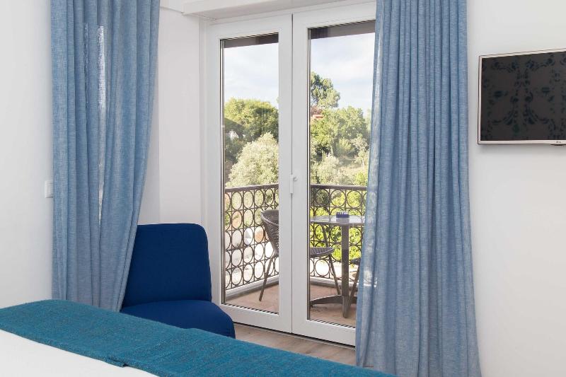 Aires Da Serra Hotel - Oda