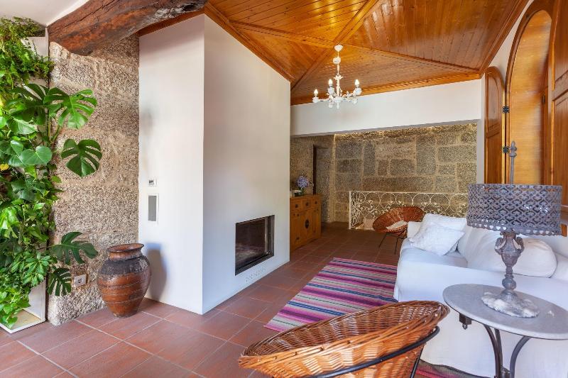 Casa do Eido - sustainable living & nature experie - Lobi