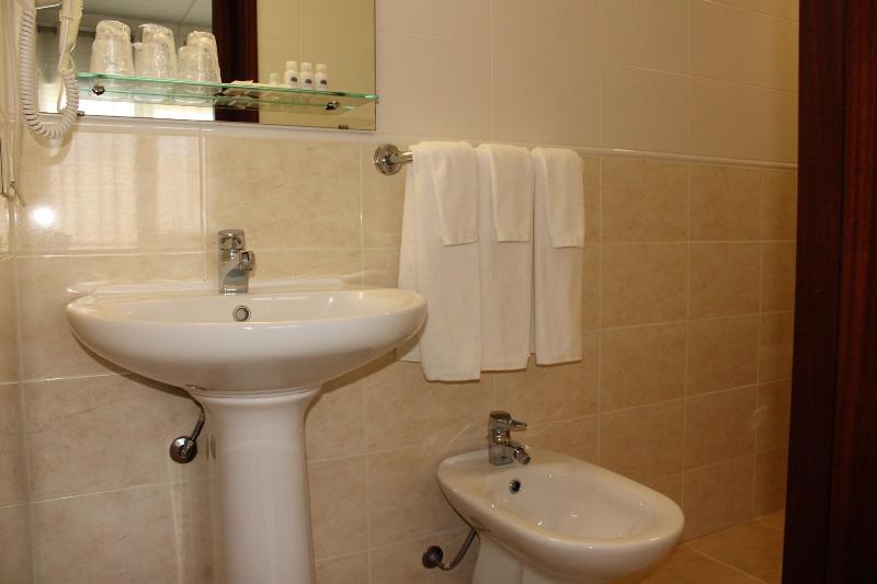 Hotel Santiago - Oda
