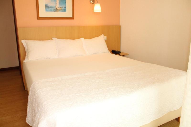 Hotel Santiago - Oda