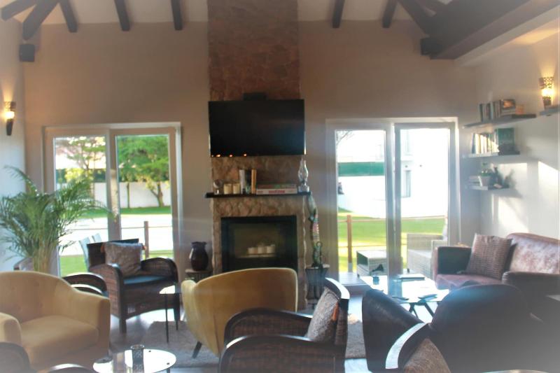Silver Seahorse Garden Retreat - Bar