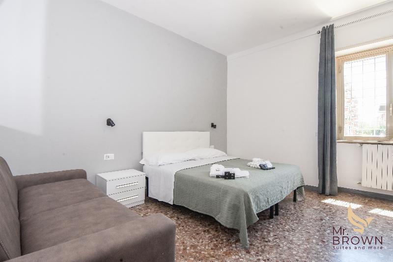 Mr Brown Home & Suite - Lobi