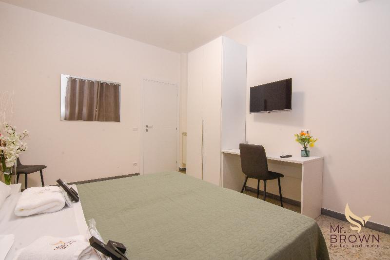 Mr Brown Home & Suite - Lobi