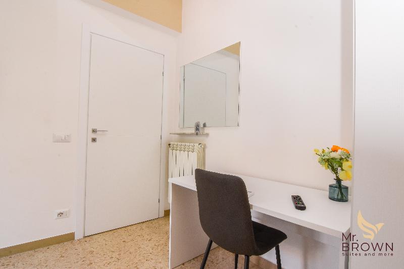 Mr Brown Home & Suite - Oda