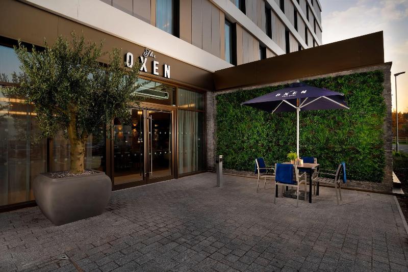 Courtyard By Marriott Oxford South - Teras