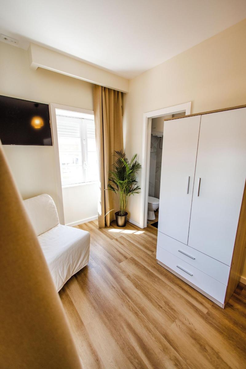 The Beach Corner Guesthouse - Oda
