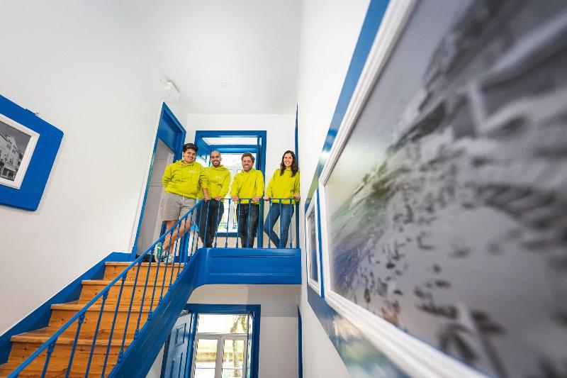 Help Yourself Hostels Parede - Lobi