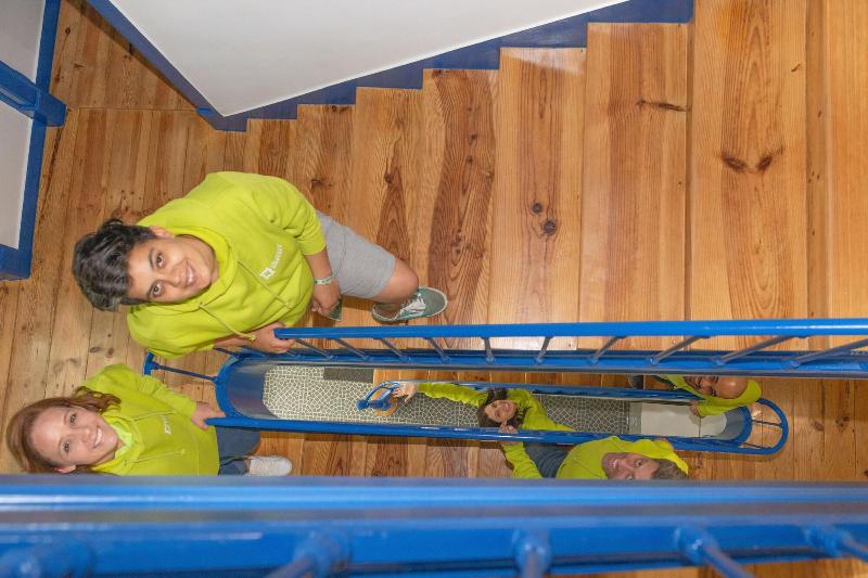 Help Yourself Hostels Parede - Lobi