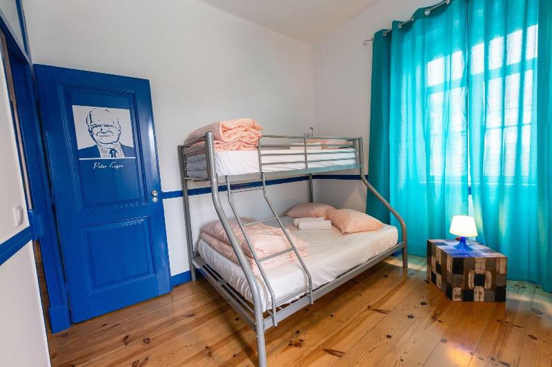 Help Yourself Hostels Parede - Oda