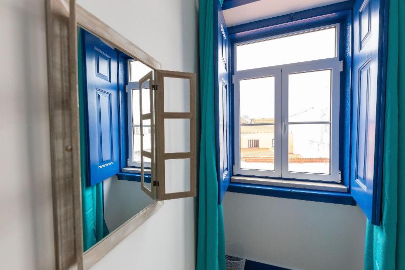 Help Yourself Hostels Parede - Oda