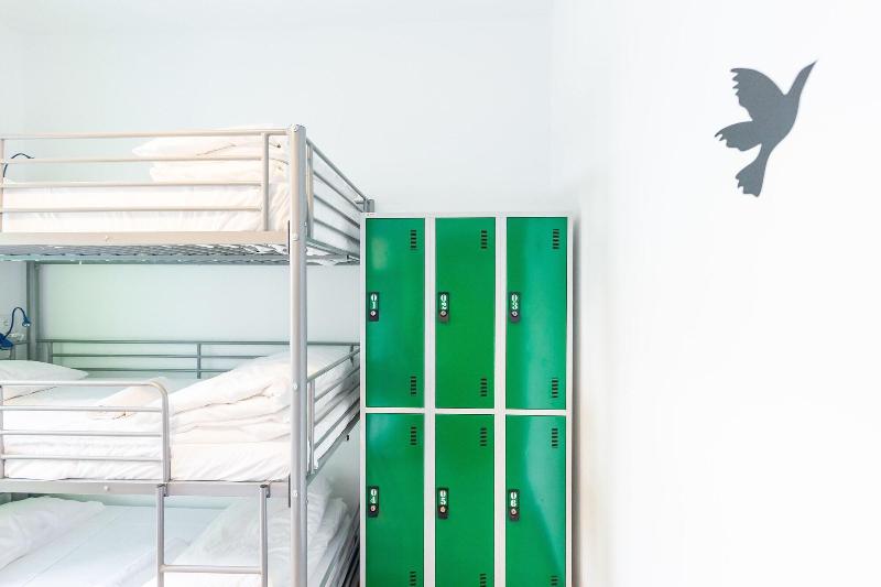 Help Yourself Hostels Parede - Oda