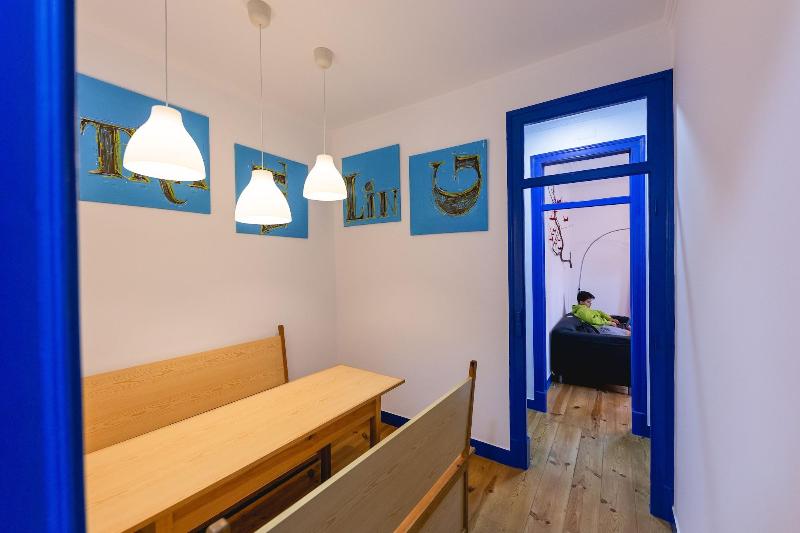 Help Yourself Hostels Parede - Restoran