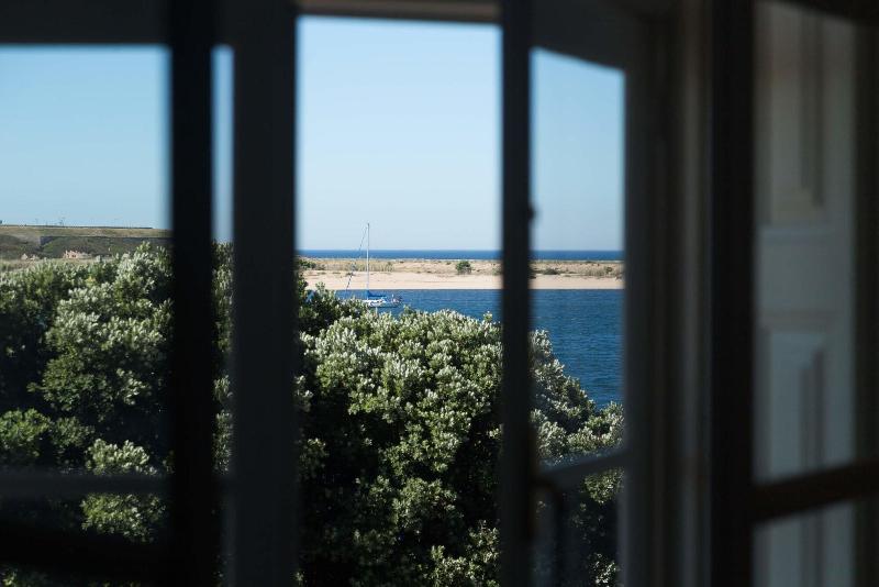 Duas Portas Townhouse - Genel