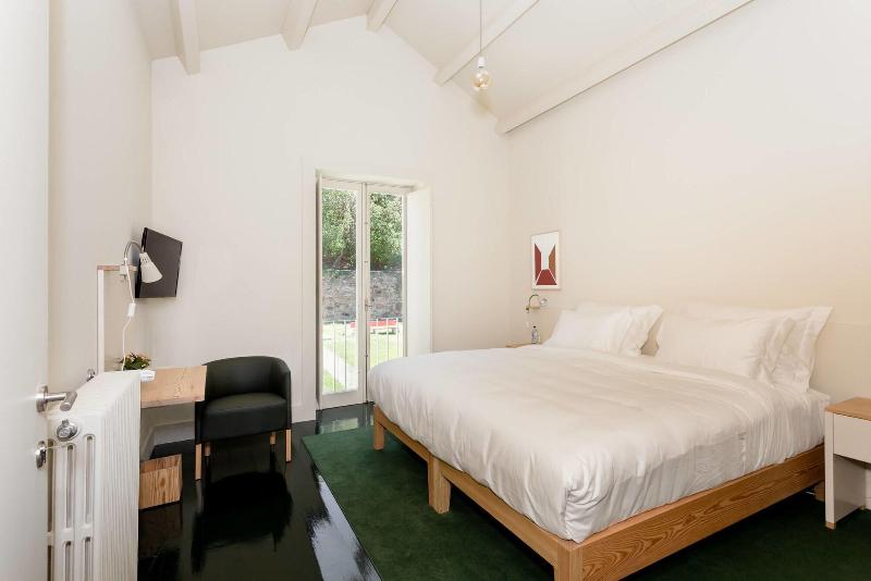 Duas Portas Townhouse - Oda