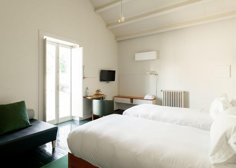 Duas Portas Townhouse - Oda