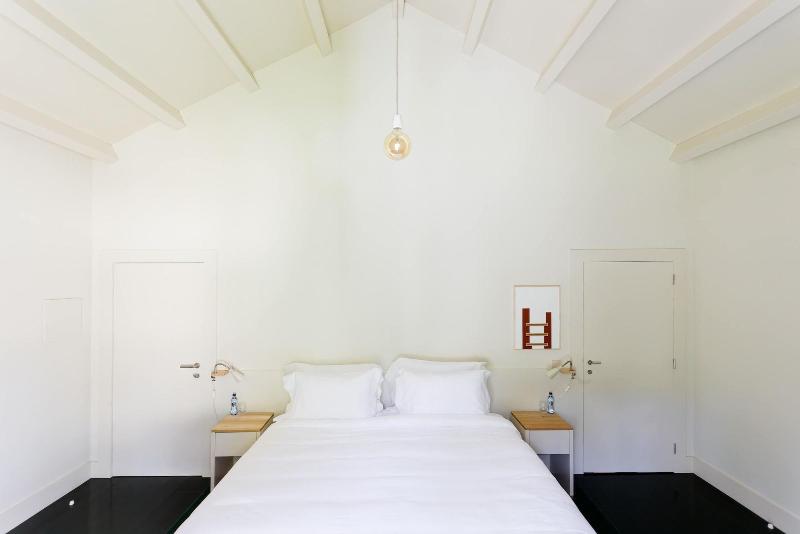 Duas Portas Townhouse - Oda