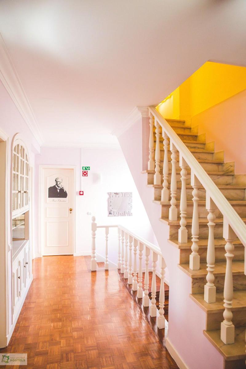 Help Yourself Hostels Carcavelos Coast - Lobi