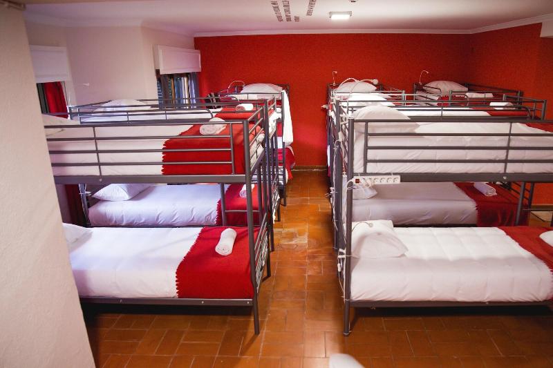 Help Yourself Hostels Carcavelos Coast - Oda