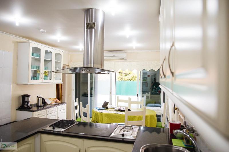 Help Yourself Hostels Carcavelos Coast - Oda