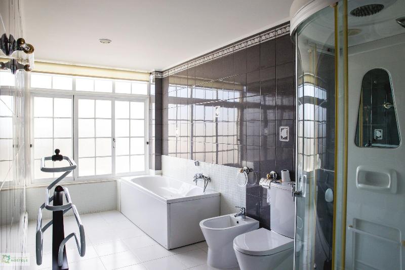 Help Yourself Hostels Carcavelos Coast - Oda