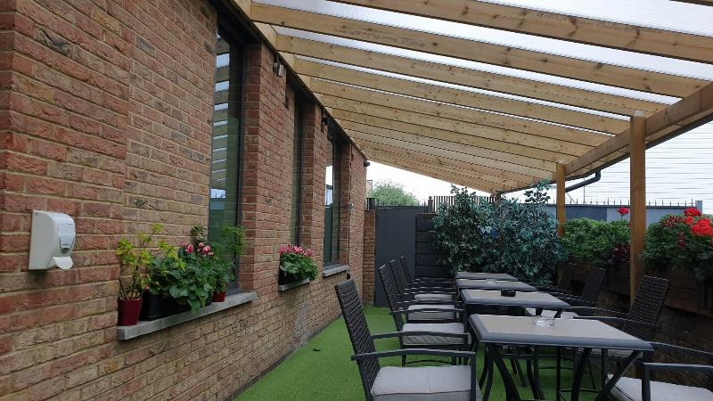 London City Airport Hotel - Teras