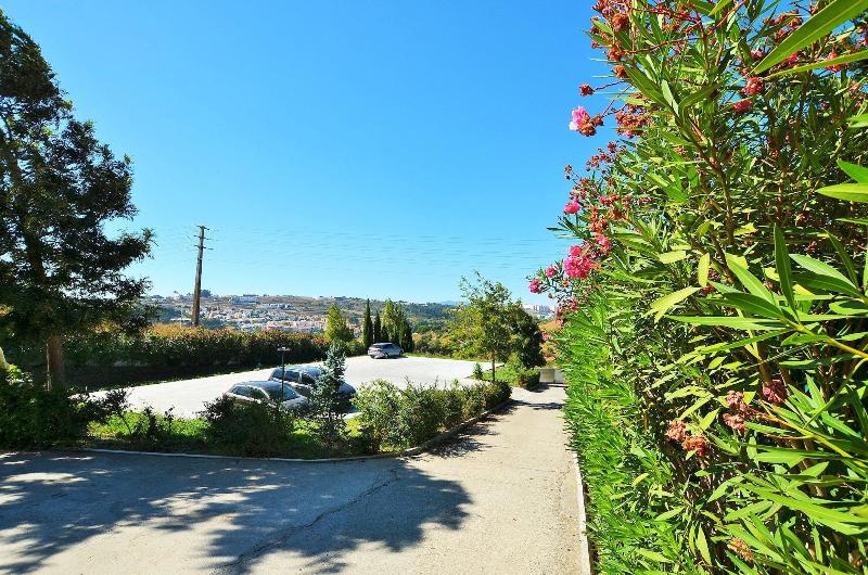 HILLTOP OASIS - Lisbon Lux Oeiras Resorts - Genel