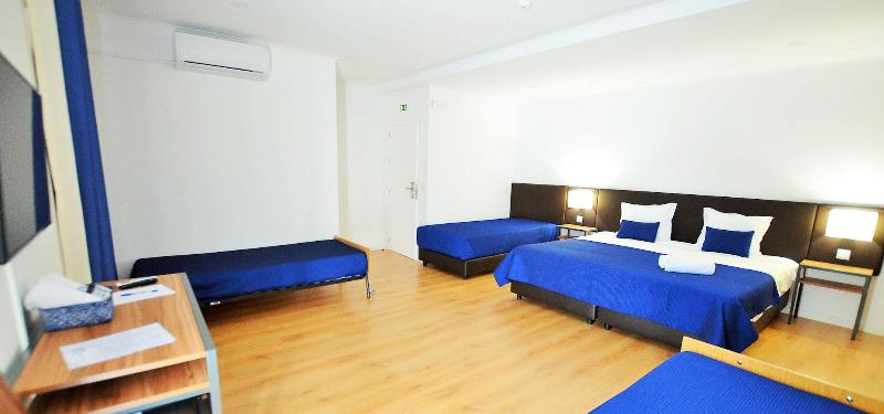 HILLTOP OASIS - Lisbon Lux Oeiras Resorts - Oda