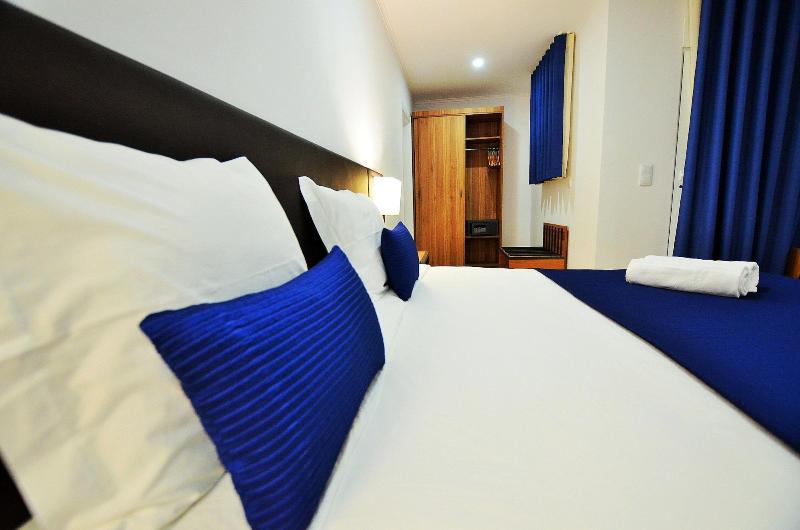 HILLTOP OASIS - Lisbon Lux Oeiras Resorts - Oda