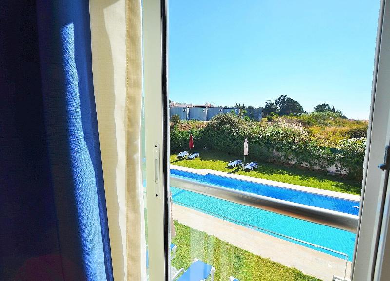 HILLTOP OASIS - Lisbon Lux Oeiras Resorts - Oda