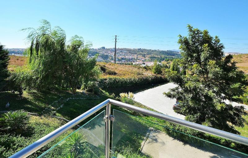 HILLTOP OASIS - Lisbon Lux Oeiras Resorts - Oda