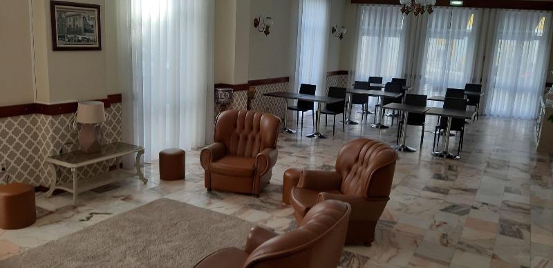 Hotel Vila Esteves - Lobi