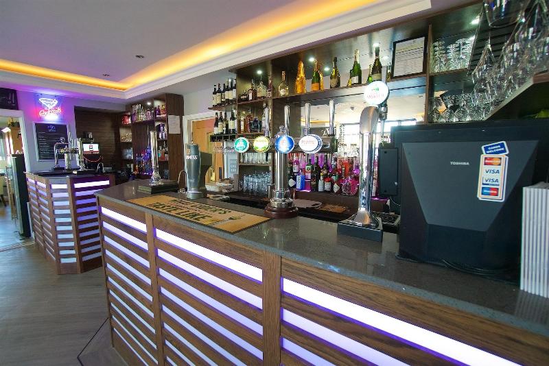 The Avenue Hotel - Bar