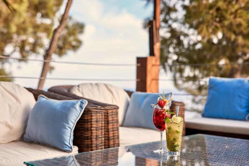 Grecian Park - Bar