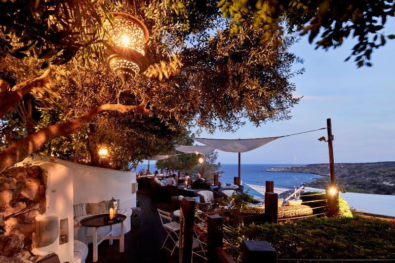 Grecian Park - Bar