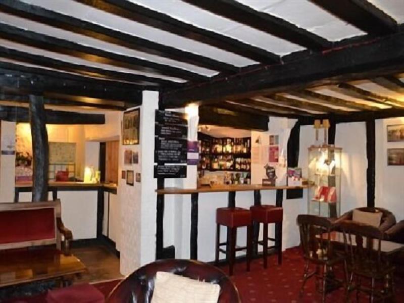 Six Bells - Bar