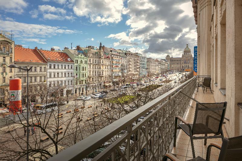 EA ApartHotel Melantrich - Genel