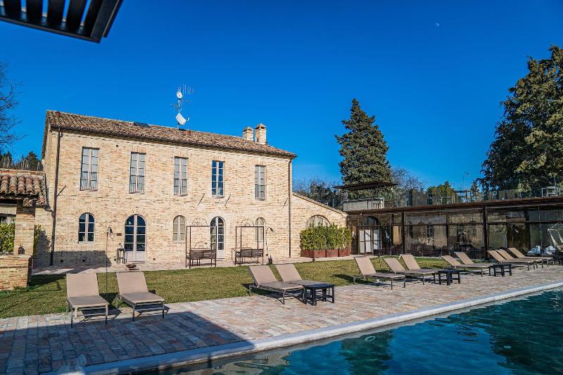 Terra Di Gradara - Aktivite
