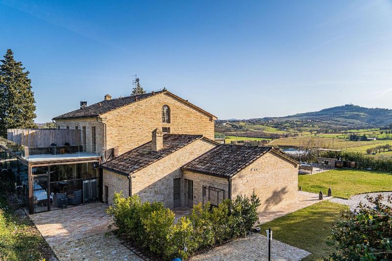 Terra Di Gradara - Genel