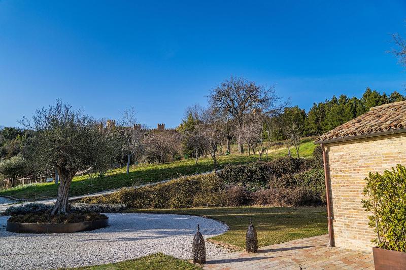 Terra Di Gradara - Genel