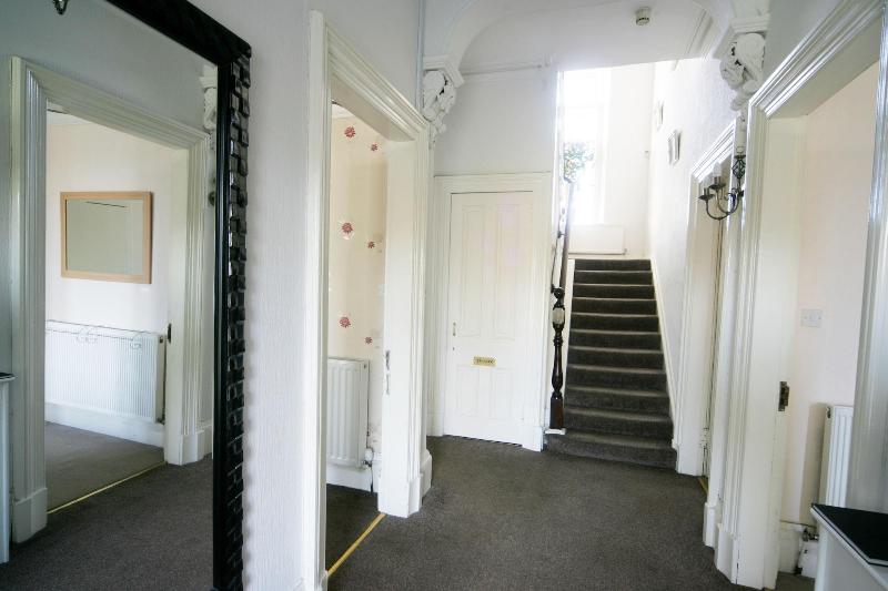 Dean Park Guest House - Lobi