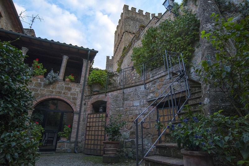 Castello Di Proceno Albergo Diffuso - Genel