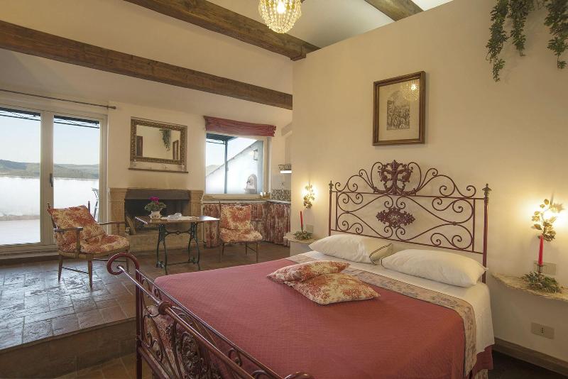 Castello Di Proceno Albergo Diffuso - Oda