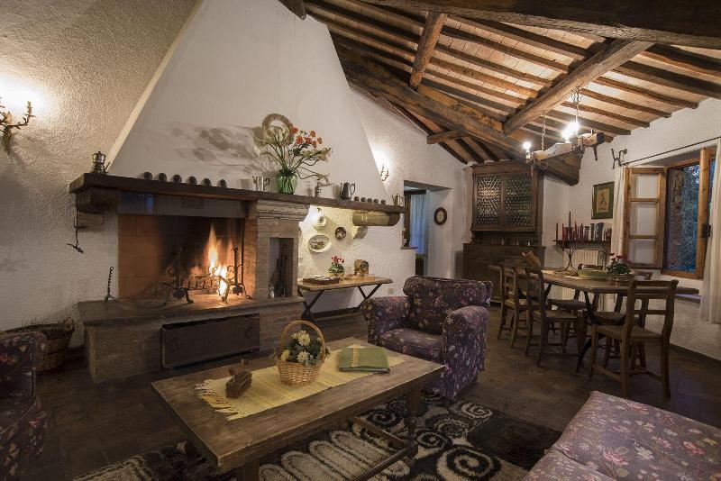 Castello Di Proceno Albergo Diffuso - Oda