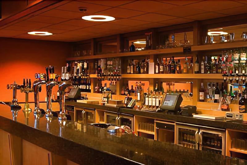 The Bay Hotel - Bar