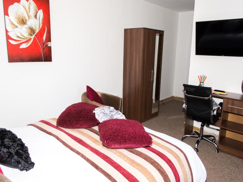 Trivelles Mayfair - Genel