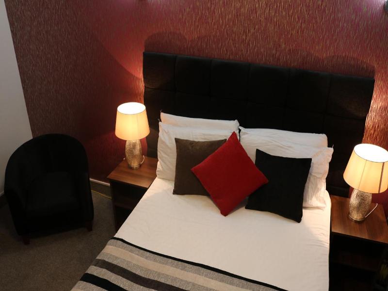 Trivelles Mayfair - Genel