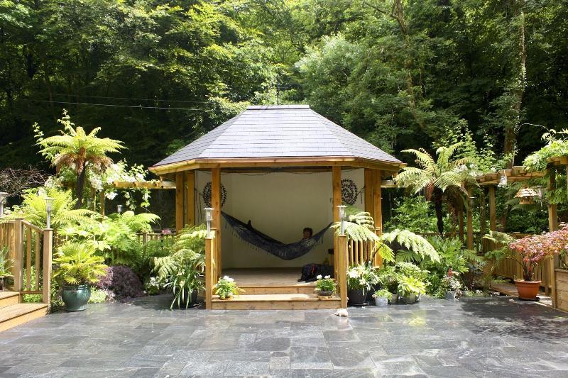 The Waterwheel Inn - Teras
