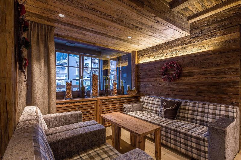 Hotel Marmolada - Lobi