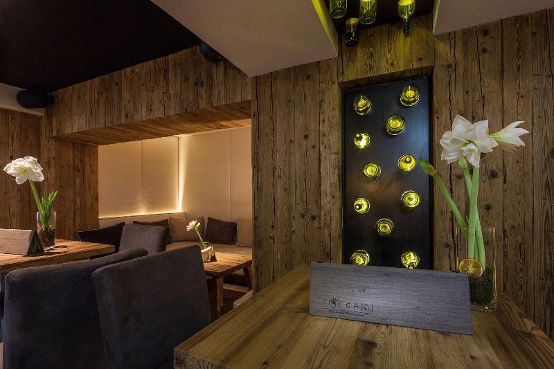 Hotel Marmolada - Lobi